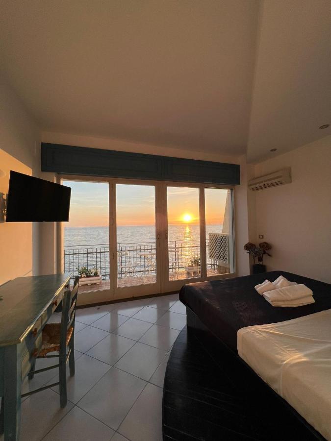 Villa Residenza Mare Di Sotto Sorrento à Meta Extérieur photo